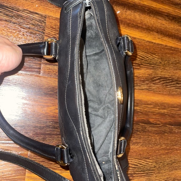 Vintage Black Gucci Boston Bag - Picture 5 of 16
